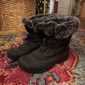 Winter boots